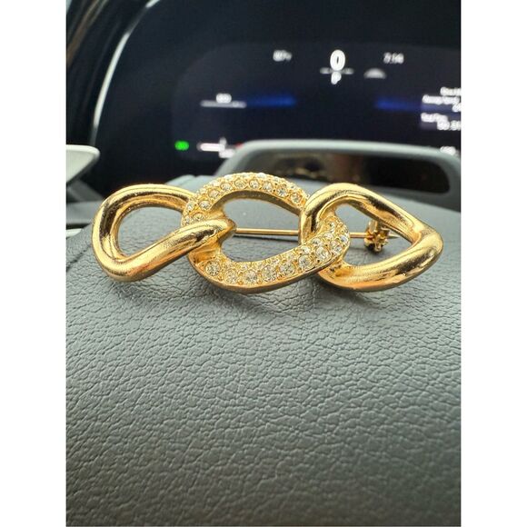 Vintage Christian DIOR Crystal Chain Link Brooch Goldtone Signed - Picture 2 of 5